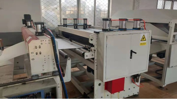 pp中空板原料的加工生產(chǎn)原理