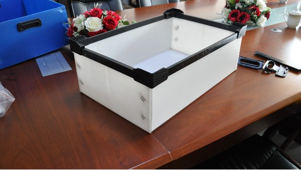 中空板周轉(zhuǎn)箱電子行業(yè)的應(yīng)用